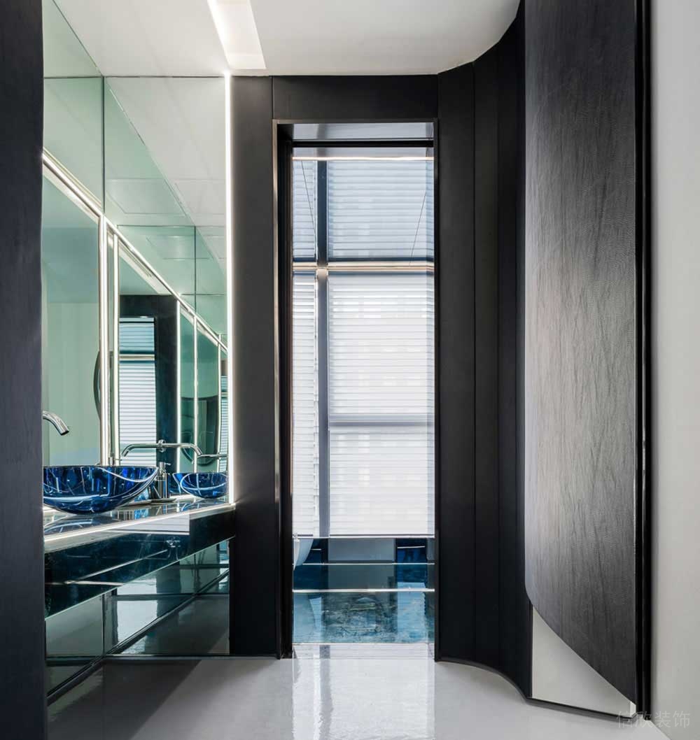 現(xiàn)代風(fēng)格辦公室衛(wèi)生間設(shè)計(jì)裝修圖