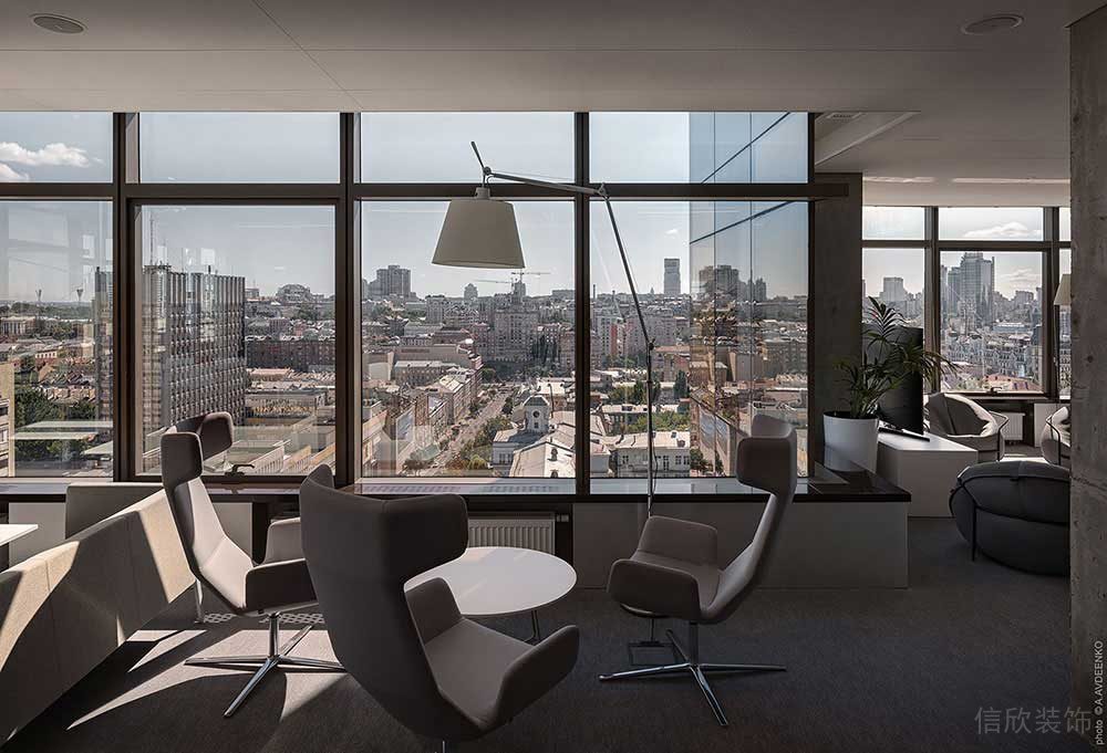 現(xiàn)代風格商務辦公空間休閑洽談區(qū)裝修圖