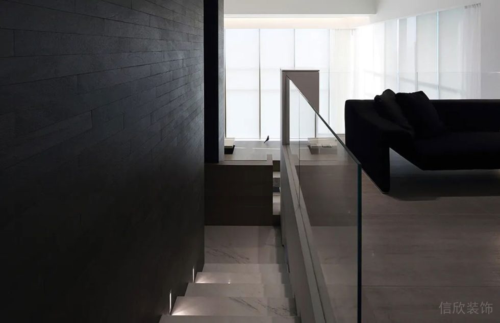 現(xiàn)代風(fēng)格商務(wù)辦公室樓梯過道設(shè)計裝修圖
