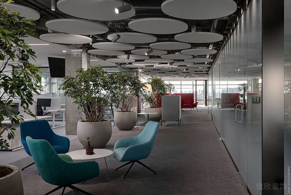 現(xiàn)代工業(yè)風(fēng)辦公空間案例辦公廳休閑區(qū)裝修圖