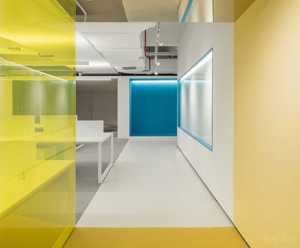 現(xiàn)代工業(yè)風(fēng)辦公空間案例過廊設(shè)計裝修圖