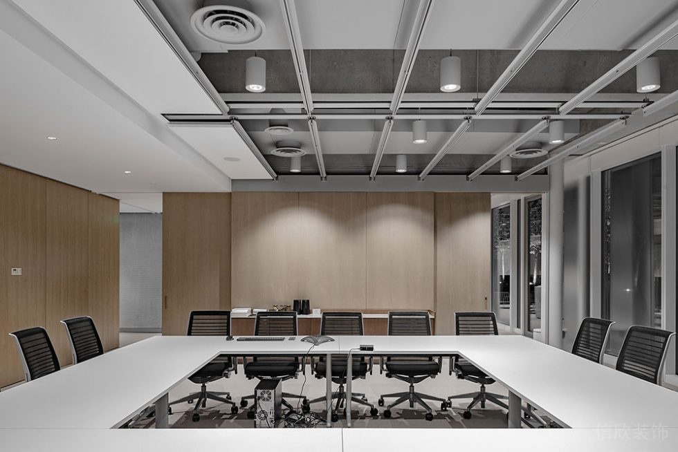 現(xiàn)代工業(yè)風(fēng)公共辦公室座談廳裝修圖