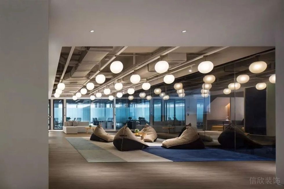 現(xiàn)代工業(yè)風(fēng)商務(wù)辦公空間休息廳設(shè)計(jì)裝修圖