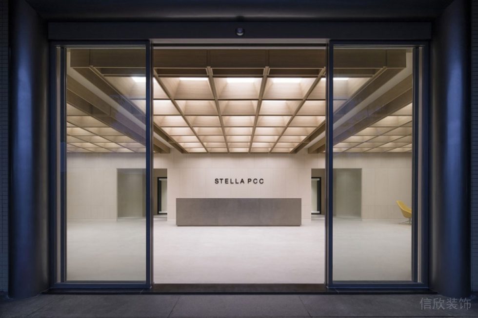 現(xiàn)代簡(jiǎn)約風(fēng)格辦公場(chǎng)所案例門(mén)廳設(shè)計(jì)裝修圖