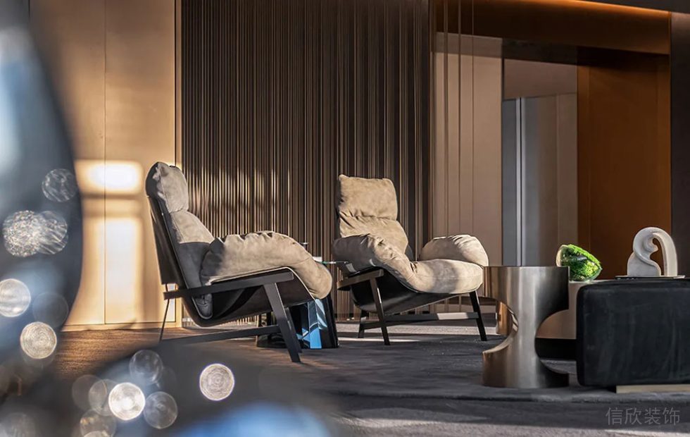 現(xiàn)代簡約風(fēng)格辦公場所案例休閑接待區(qū)空間設(shè)計裝修圖