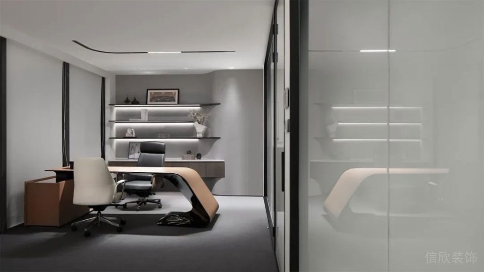 現(xiàn)代簡約風格辦公空間案例業(yè)務主管辦公室裝修圖