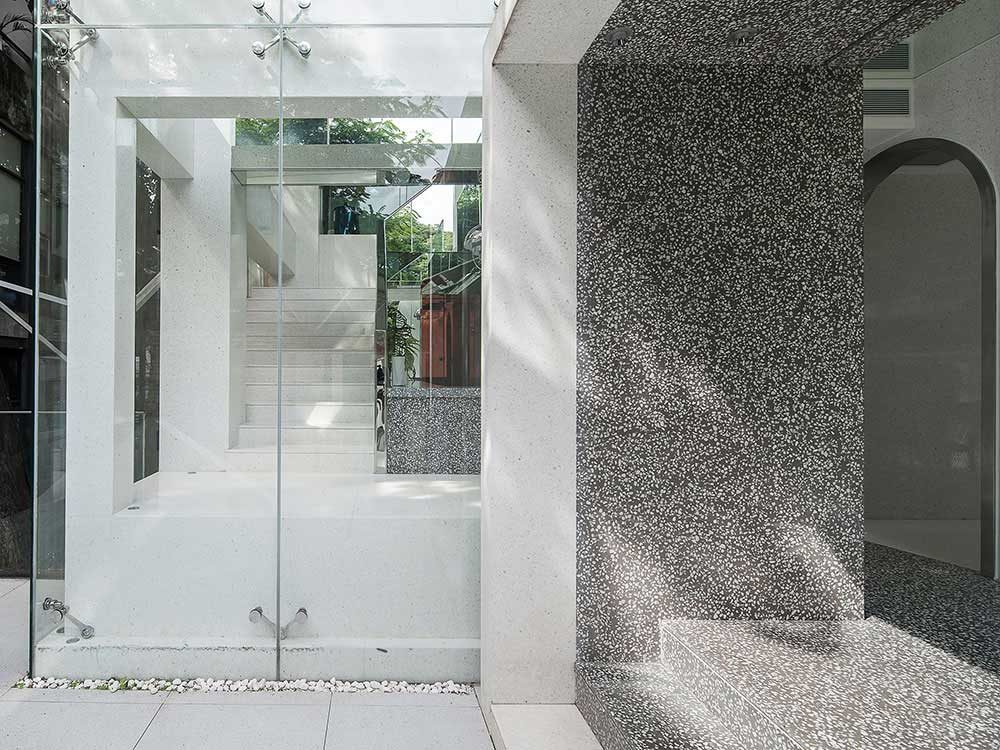 現(xiàn)代簡約風(fēng)格商務(wù)辦公室過廊空間設(shè)計(jì)案例裝修圖