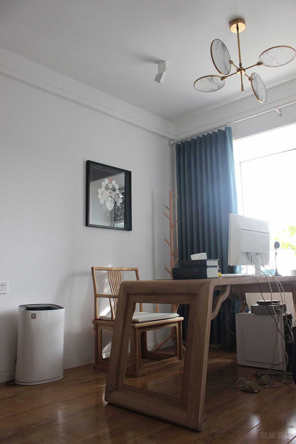 新中式風(fēng)格經(jīng)理獨(dú)立辦公室裝修圖