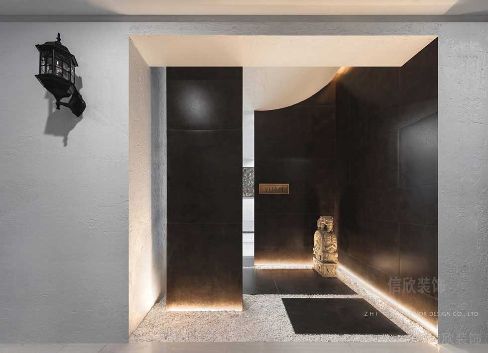 辦公室過道裝修設(shè)計和染石鋪貼黑色過道金屬效果