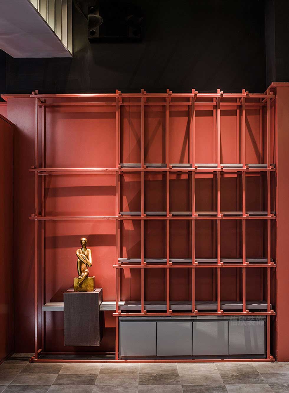 深圳寶安紅色美發(fā)店過道裝修設(shè)計 深圳寶安紅色美發(fā)店過道裝修設(shè)計