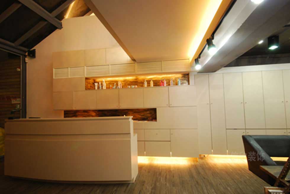 100平米復(fù)式美發(fā)店前臺裝修設(shè)計 100平米復(fù)式美發(fā)店前臺裝修設(shè)計