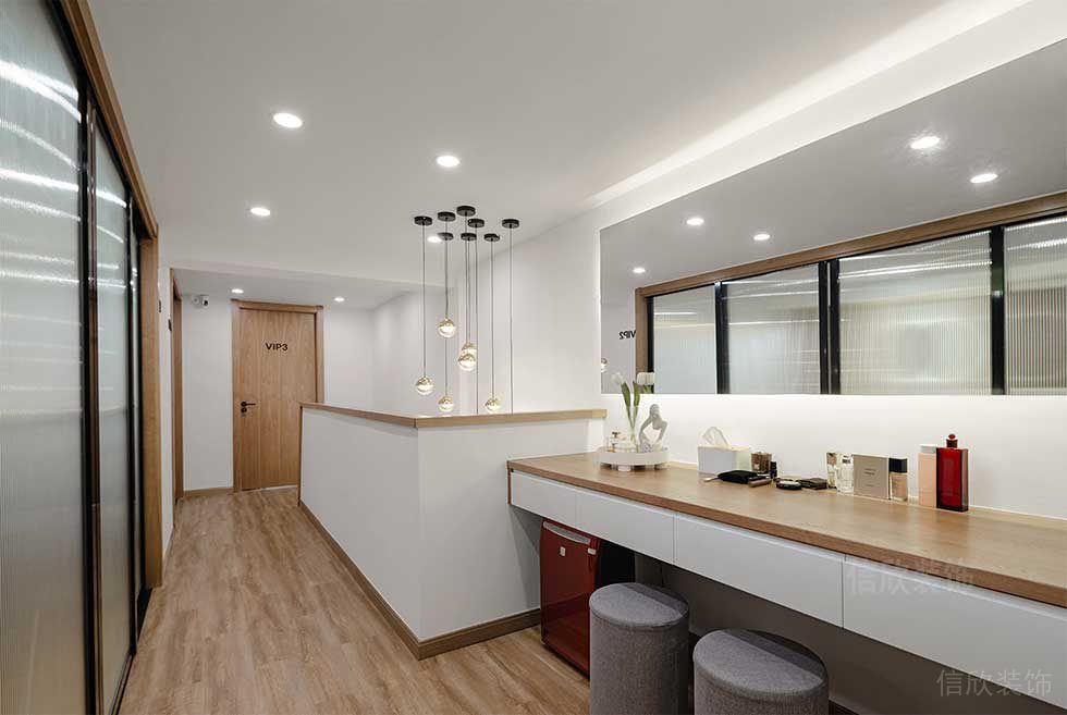 深圳福田美容養(yǎng)生店過(guò)道裝修設(shè)計(jì) 深圳福田美容養(yǎng)生店過(guò)道裝修設(shè)計(jì)