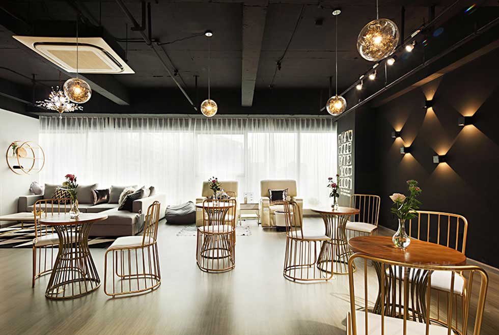 黑色時尚美容店休息區(qū)裝修設(shè)計(jì) 黑色時尚美容店休息區(qū)裝修設(shè)計(jì)