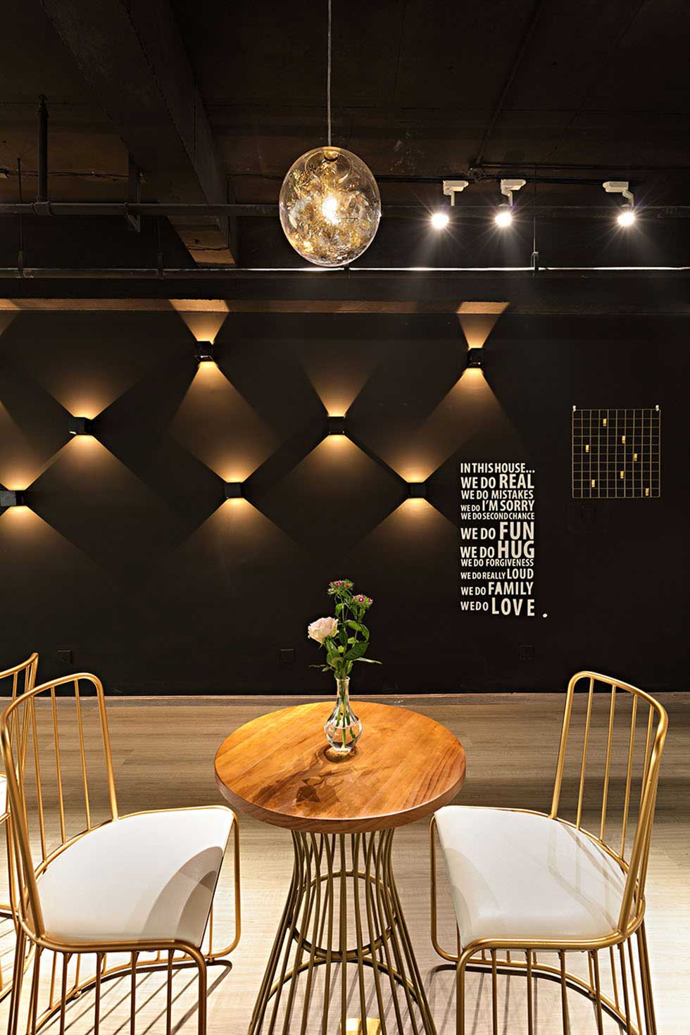 黑色時尚美容店洽談區(qū)裝修設(shè)計(jì) 黑色時尚美容店洽談區(qū)裝修設(shè)計(jì)