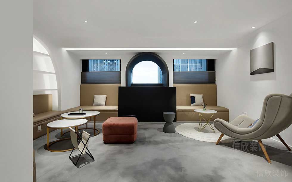 總裁辦公室裝修現(xiàn)代簡約風(fēng)效果圖拱形黑色休息區(qū)對稱式待客區(qū)裝修