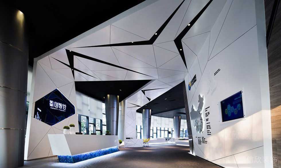 創(chuàng)智谷新型互聯網小型工作室裝修效果圖天花創(chuàng)意幾何天花吊頂拼接設計科技未來風