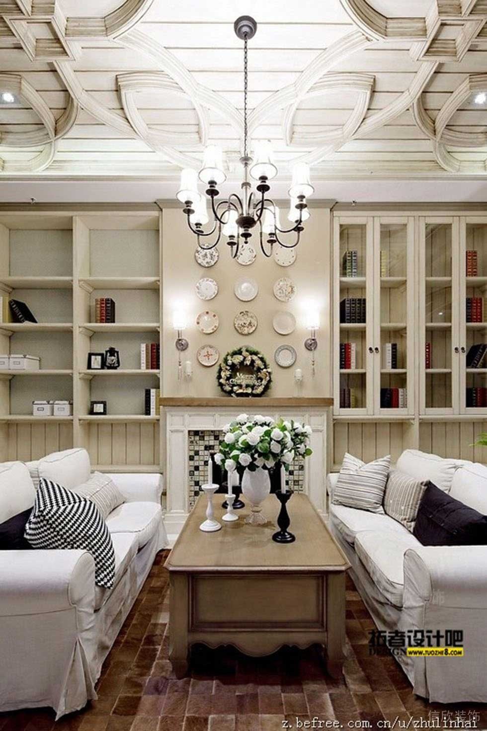 木質古典雅致風收納內嵌式大小收納玻璃柜布藝沙發(fā)休息區(qū)裝修效果