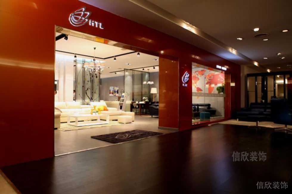紅色墻體環(huán)繞式門框木質(zhì)店鋪裝修會(huì)場(chǎng)效果圖開放式