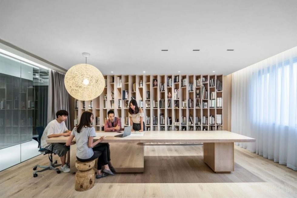 簡約北歐風(fēng)辦公空間工作洽談室裝修圖