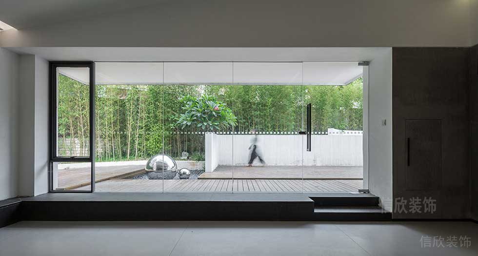 簡約風格辦公場所階梯式休息區(qū)裝修圖