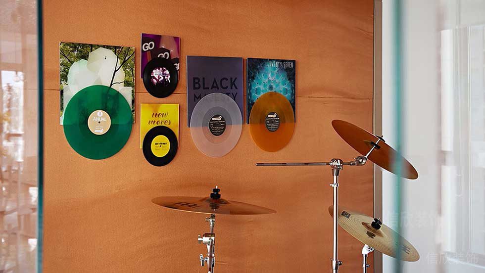 簡約風(fēng)格辦公空間音樂休閑室裝修圖