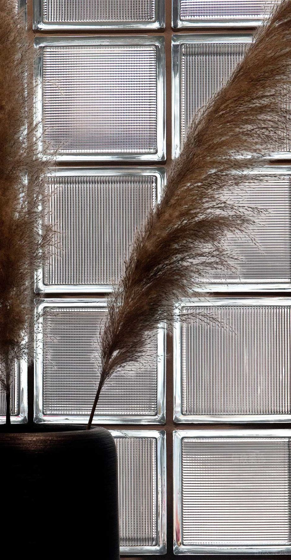 簡(jiǎn)約風(fēng)格辦公室玻璃磚背景墻裝修圖