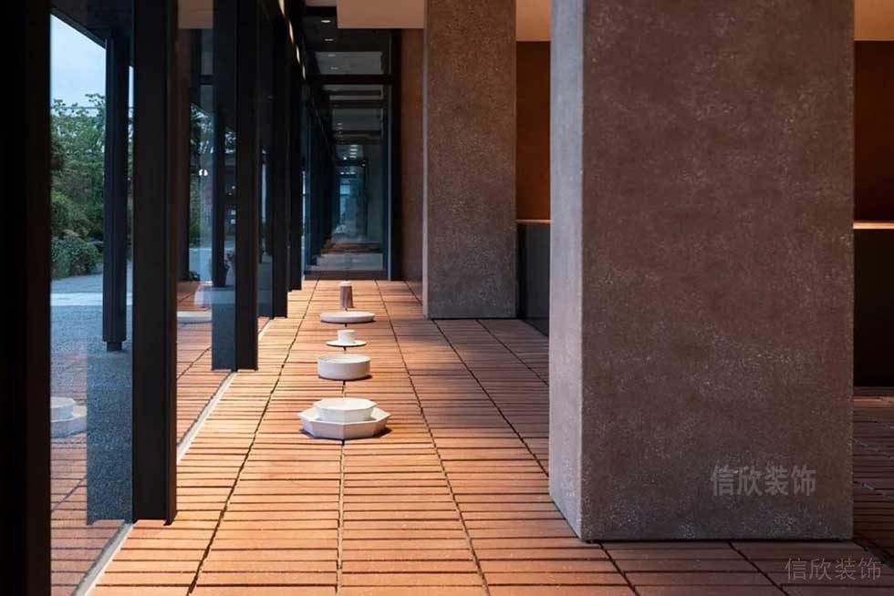 簡(jiǎn)約風(fēng)格辦公室大堂門廊藝術(shù)陳設(shè)效果圖