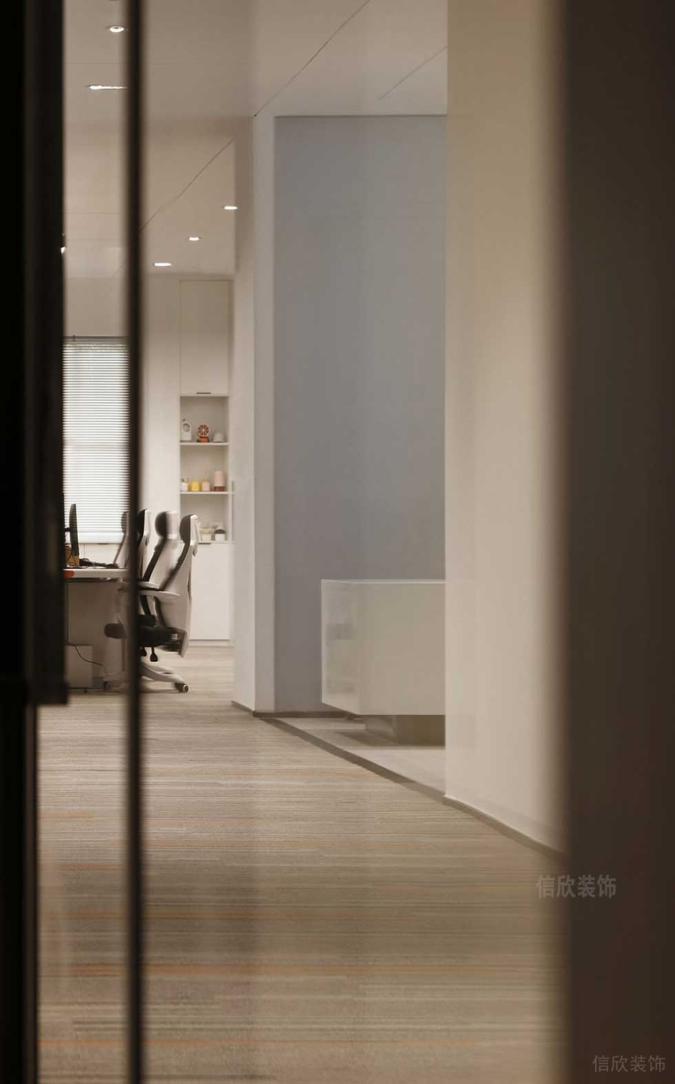 簡約風格企業(yè)公司辦公區(qū)過道空間效果圖