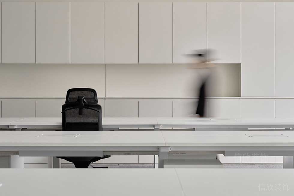 簡約風(fēng)格商務(wù)公司辦公室裝修圖