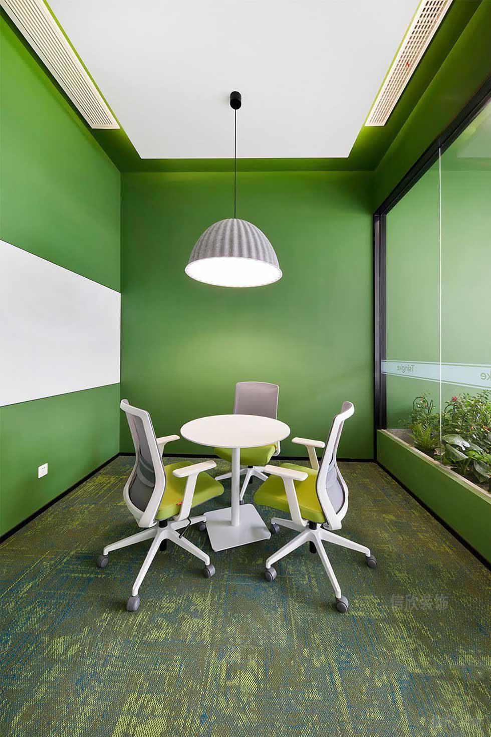 簡(jiǎn)約風(fēng)格公司案例洽談室設(shè)計(jì)圖