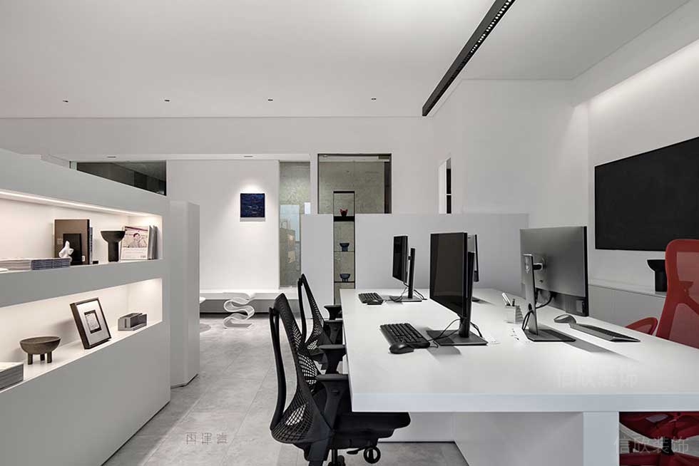 簡(jiǎn)約風(fēng)格公司開(kāi)放式辦公區(qū)設(shè)計(jì)圖