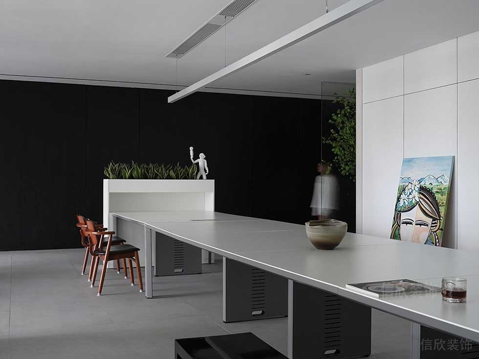 簡(jiǎn)約風(fēng)格公司裝修工程辦公區(qū)長(zhǎng)桌效果圖