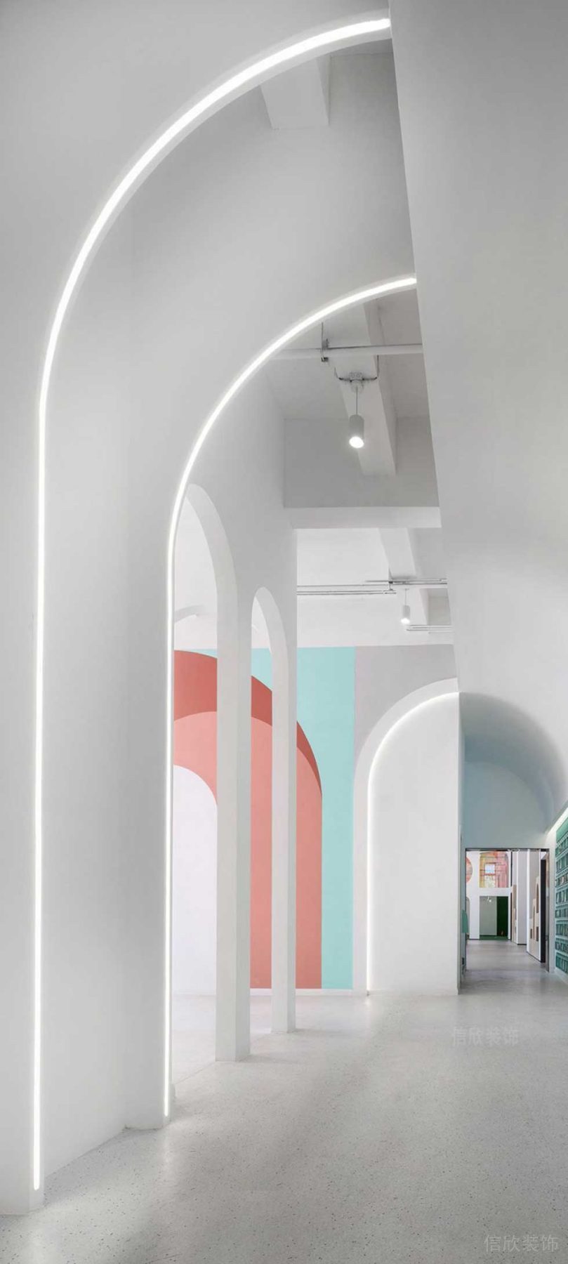 現(xiàn)代北歐風辦公室藝術走廊拱形門洞效果圖