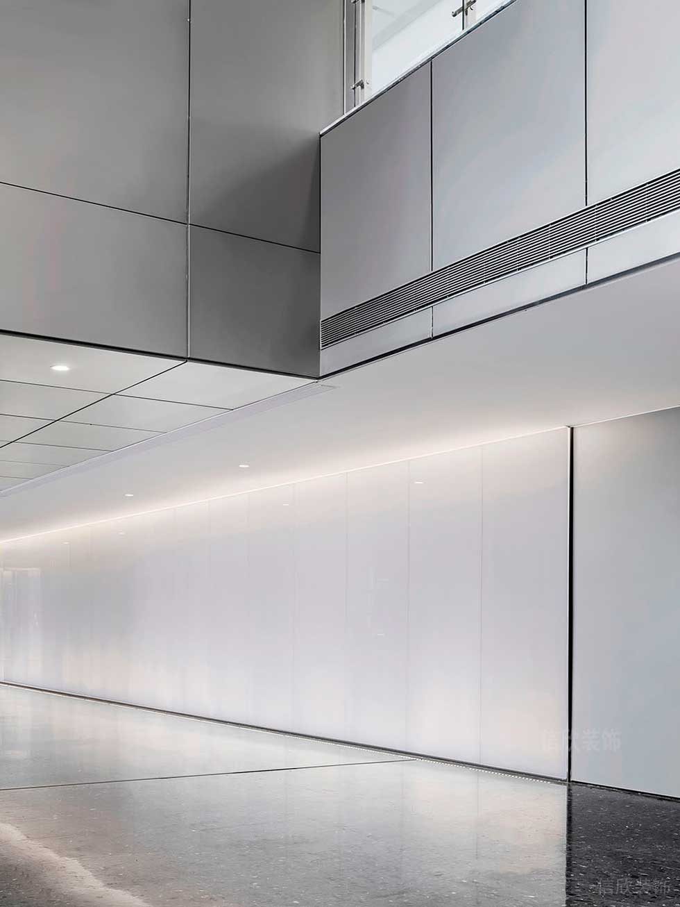 現(xiàn)代風(fēng)格辦公室一層走廊裝修圖