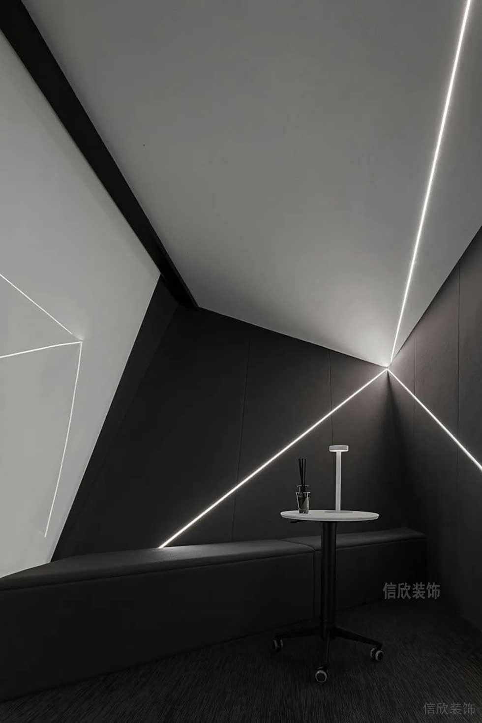 現(xiàn)代風(fēng)格公司特色休息室裝修圖