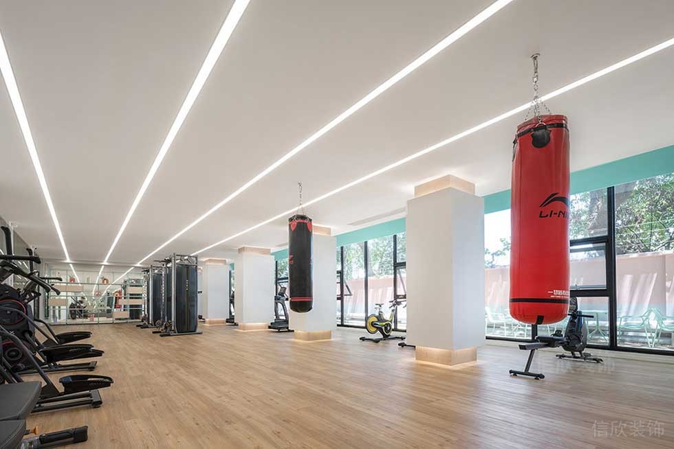 現(xiàn)代簡約風格辦公空間休閑健身室裝修圖