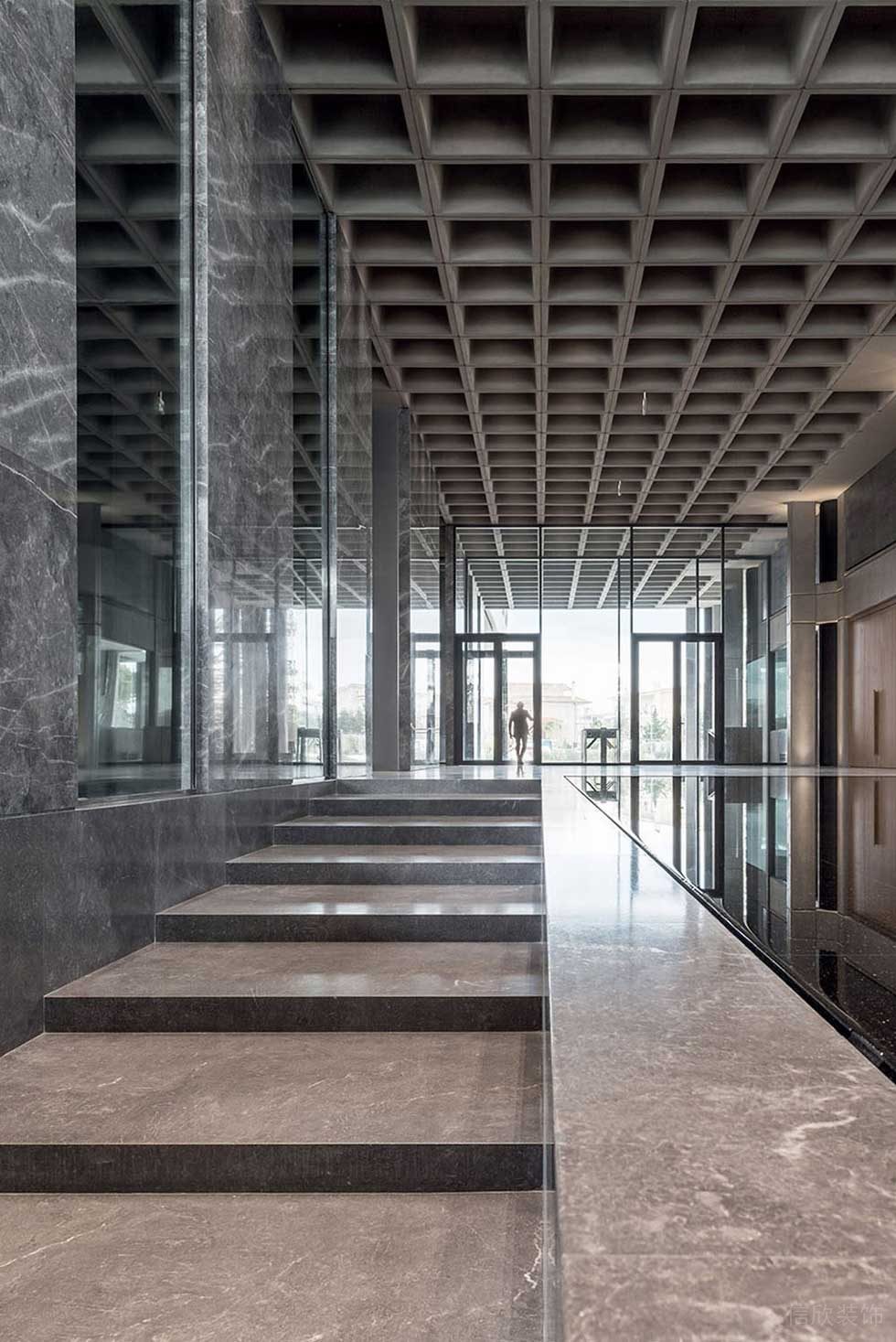 現(xiàn)代簡(jiǎn)約風(fēng)格辦公室裝修工程大堂樓梯空間效果圖