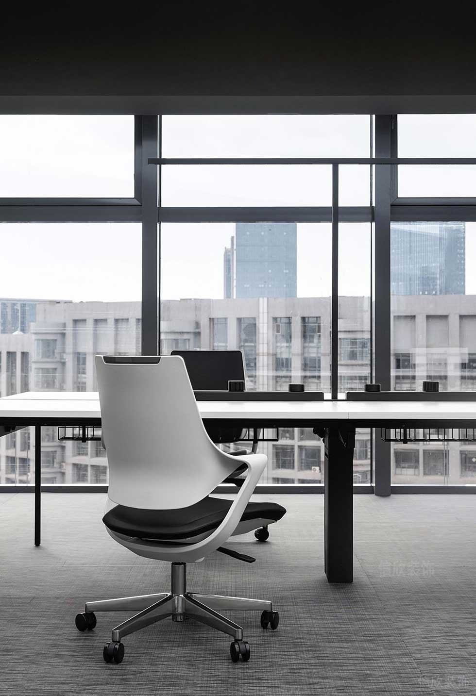 現代簡約風格公司敞開式辦公區(qū)設計圖