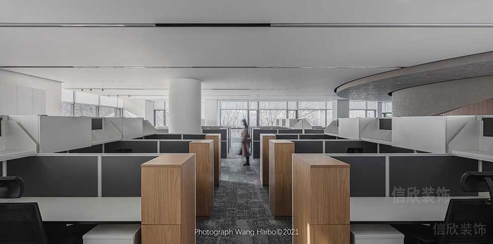 現代簡約風格公司空間辦公區(qū)裝修圖