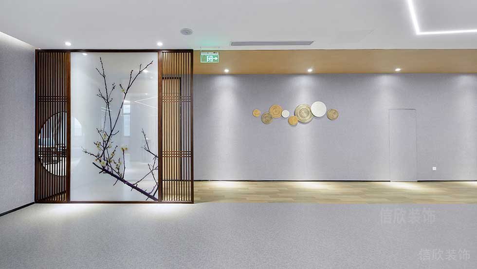 新中式風(fēng)格辦公室大堂藝術(shù)屏風(fēng)隔斷裝修圖