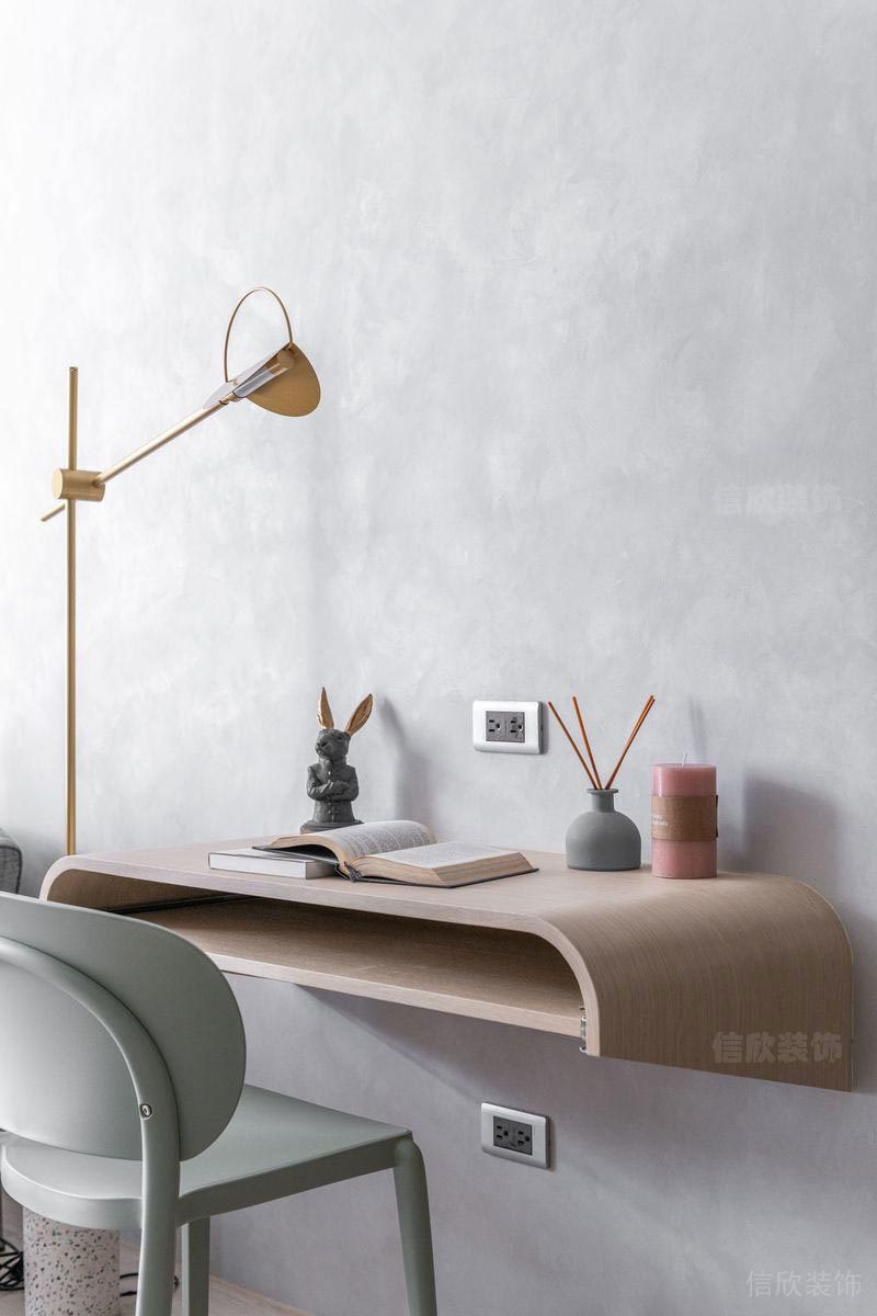 深圳市龍崗區(qū)布吉倚龍華庭寫字臺(tái)