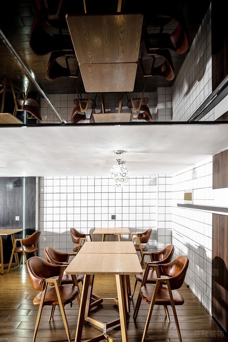 深圳沙尾餐飲裝修設(shè)計(jì)公司案例白色小方磚