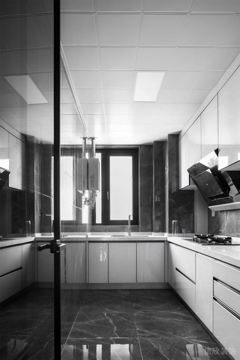 鋁合板材天花廚房裝修效果圖黑白色調(diào)環(huán)形大理石家裝效果