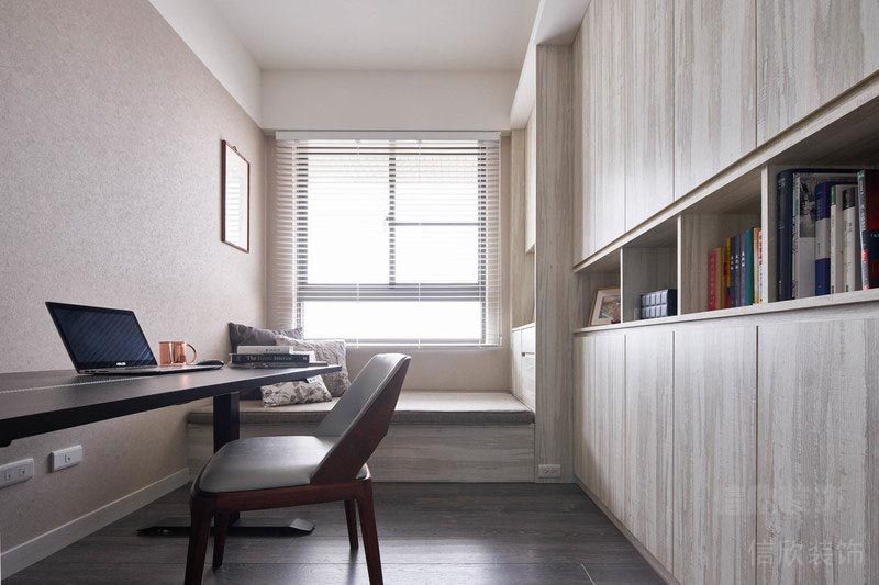 深圳市羅湖區(qū)東方鳳雅名苑書房