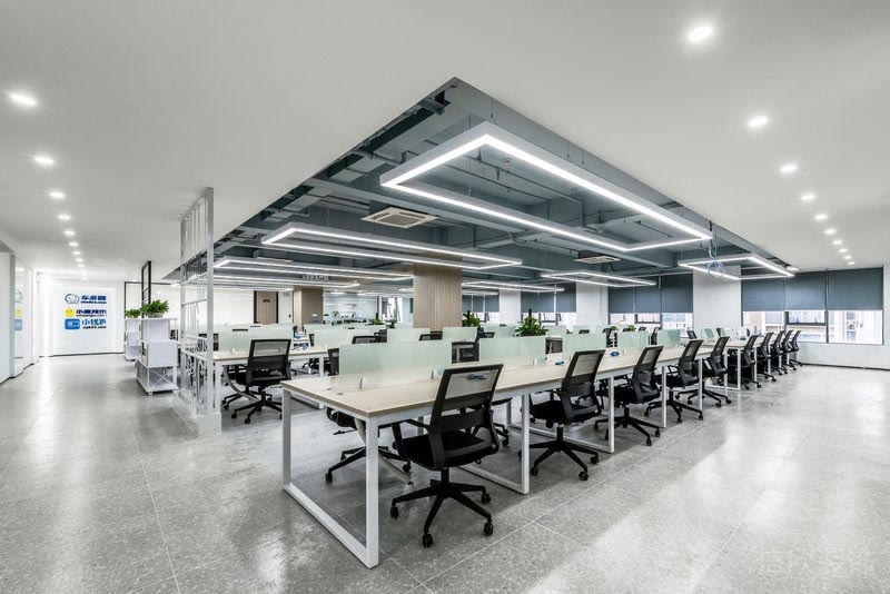 龍崗網(wǎng)絡(luò)公司辦公室辦公區(qū)裝修