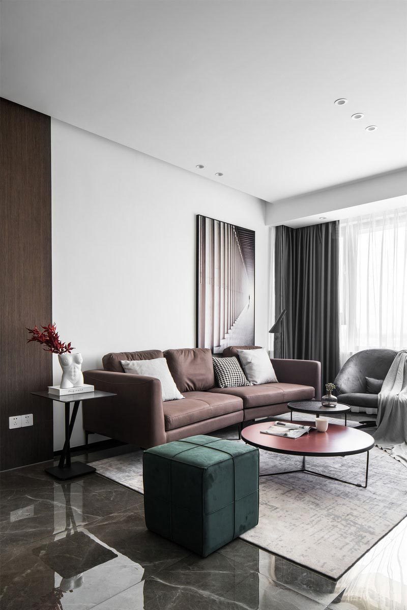 全屋定制客廳裝修效果地毯布藝沙發(fā)棕色調(diào)復(fù)古色系，代簡約客廳裝修圖