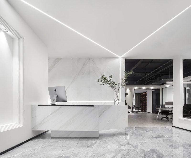 寶安石巖辦公室前臺(tái)實(shí)景圖