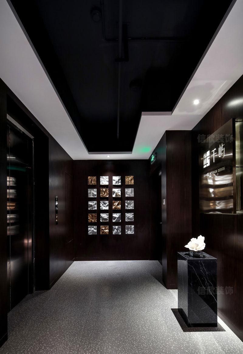 龍華現(xiàn)代辦公室裝修設(shè)計(jì)圖