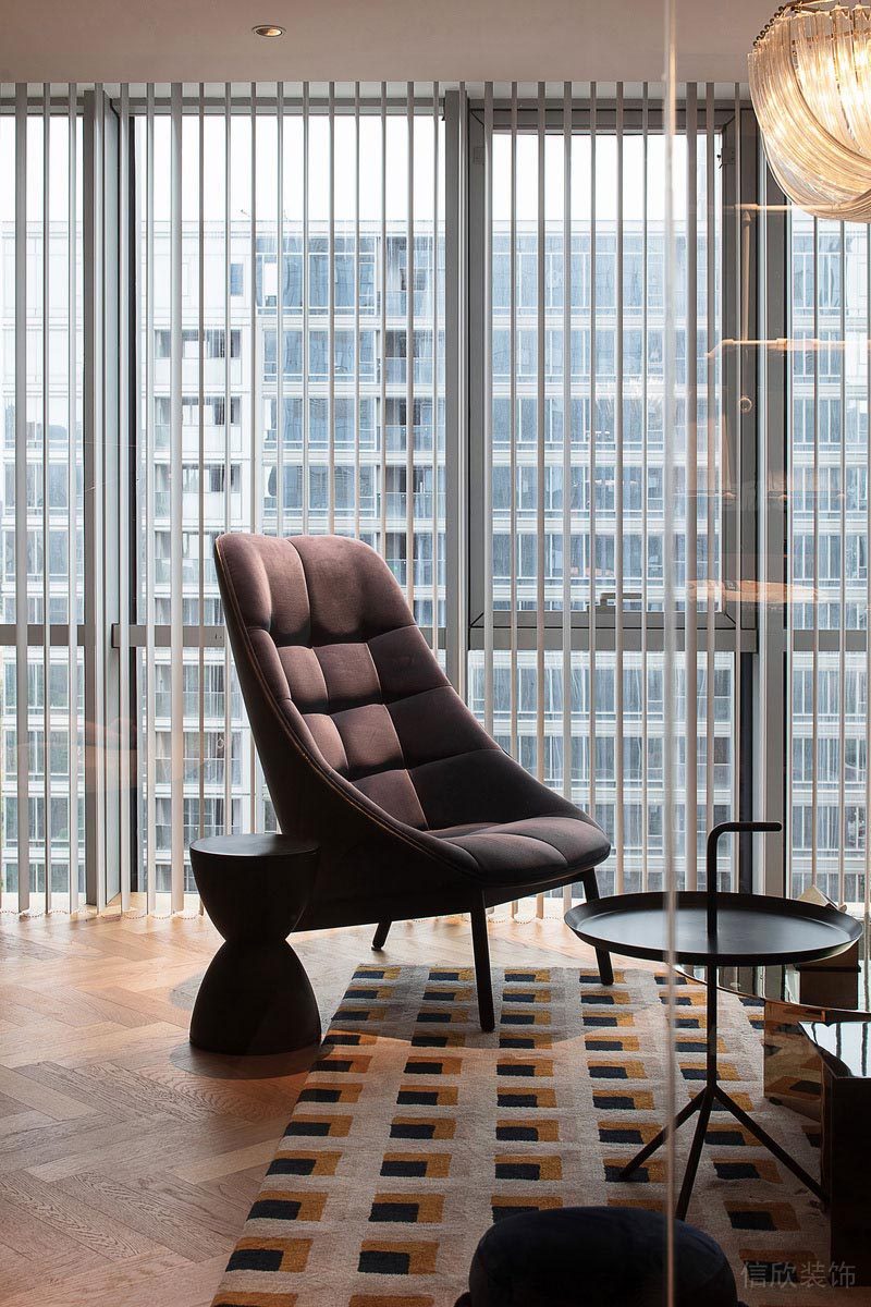 深圳南山現(xiàn)代工業(yè)風(fēng)設(shè)計(jì)公司辦公室裝修接待區(qū)家具 深圳南山現(xiàn)代工業(yè)風(fēng)設(shè)計(jì)公司辦公室裝修接待區(qū)家具