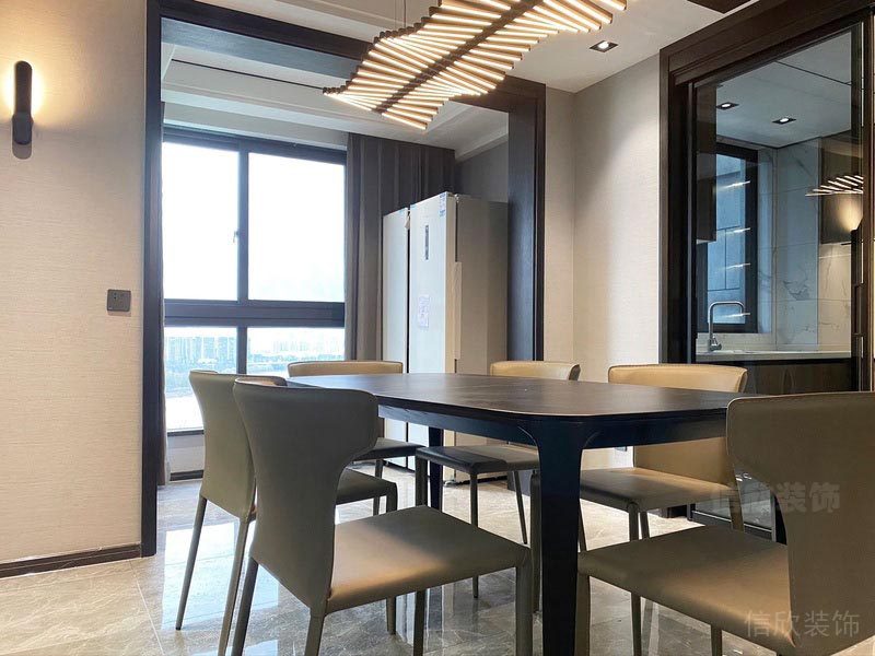 羅湖區(qū)招商中環(huán)現(xiàn)代風(fēng)格的家庭住宅舊房裝修案 餐廳 羅湖區(qū)招商中環(huán)現(xiàn)代風(fēng)格的家庭住宅舊房裝修案 餐廳